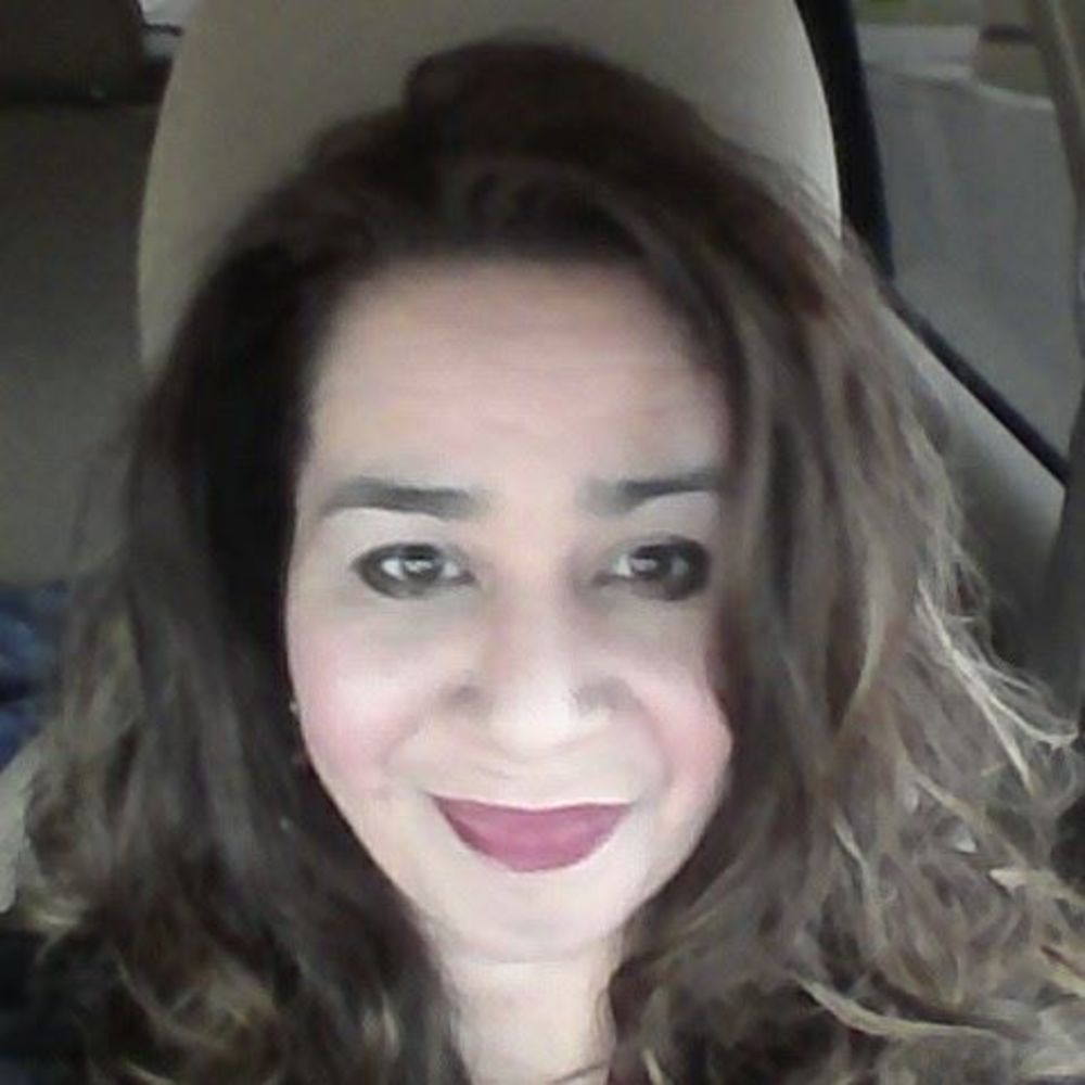 Meet your Posher, Beatriz